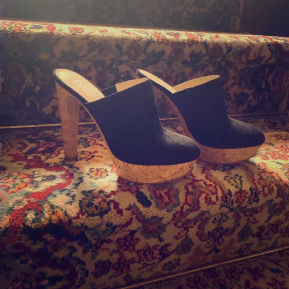 Michael Kors mule heals